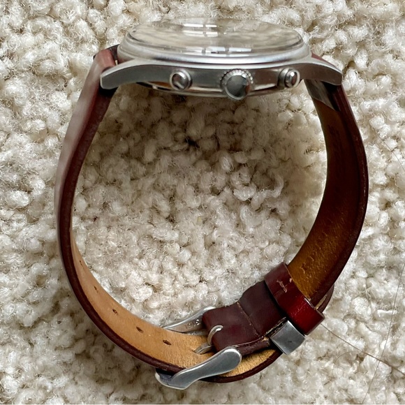 Kenneth Cole Reaction Fashion Watch - Picture 2 of 5